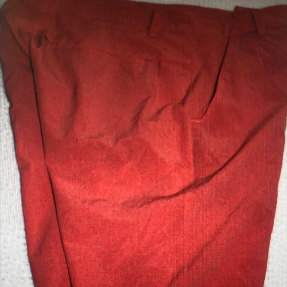 Oakley Golf Shorts Mens Size 32 Wicking Performance Flat Front Polyester Pink